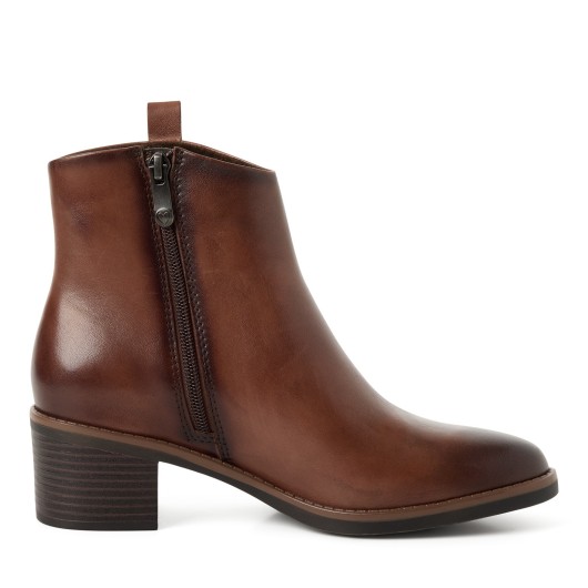 Brązowe Skórzane Botki Damskie Marco Tozzi 2-25325-47 – Elegancja i Komfort FEEL ME Brązowe Skórzane Botki Damskie Marco Tozzi 2-25325-47 – Elegancja i Komfort FEEL ME