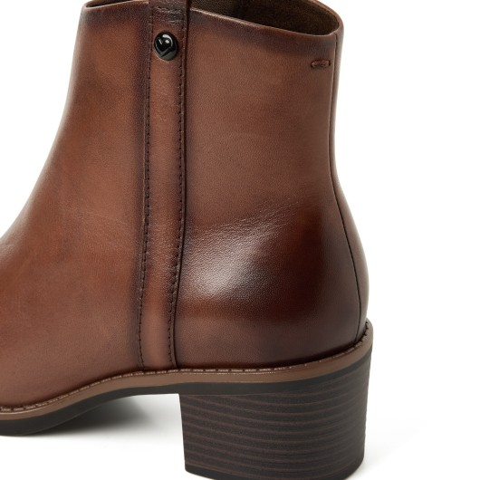 Brązowe Skórzane Botki Damskie Marco Tozzi 2-25325-47 – Elegancja i Komfort FEEL ME Brązowe Skórzane Botki Damskie Marco Tozzi 2-25325-47 – Elegancja i Komfort FEEL ME