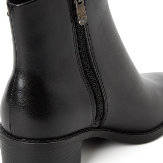 Czarnie Botki Damskie Marco Tozzi 2-25325-47-001 Black – Szyk, Elegancja i Codzienny Komfort