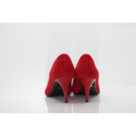 Eleganckie czerwone zamszowe czółenka damskie na szpilce Krzyś-but