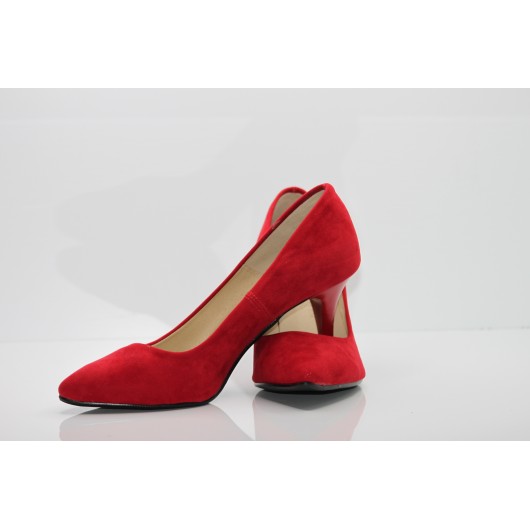 Eleganckie czerwone zamszowe czółenka damskie na szpilce Krzyś-but