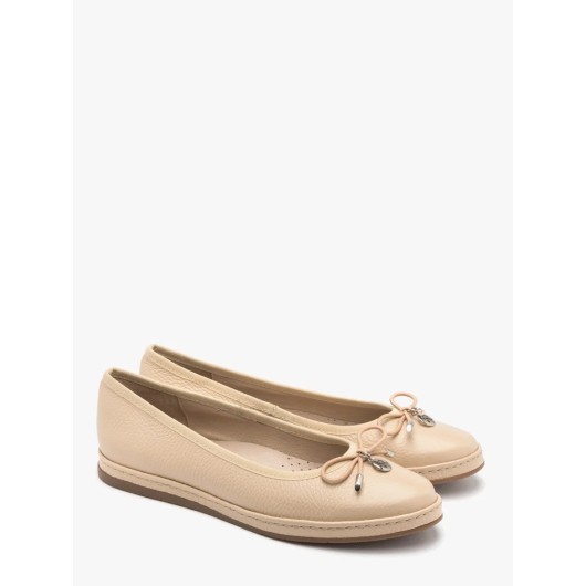 Beżowe skórzane baleriny damskie Ryłko