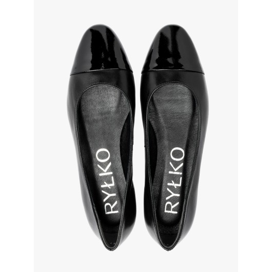 Czarne skórzane baleriny damskie Ryłko