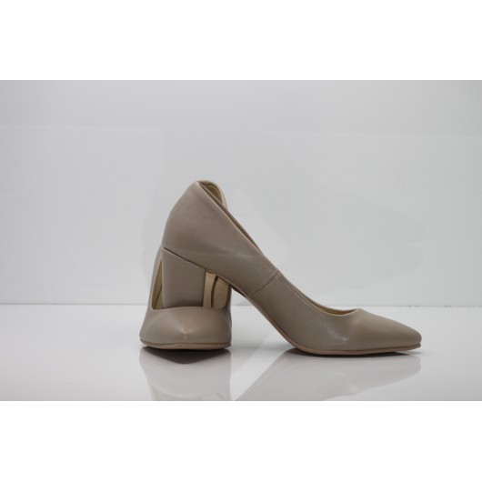 Czółenka damskie beżowe Krzyś-But