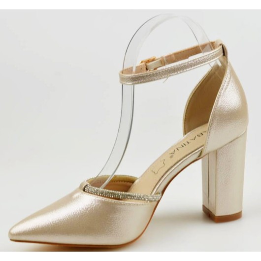 Czółenka damskie na słupku wizytowe złote Sabatina