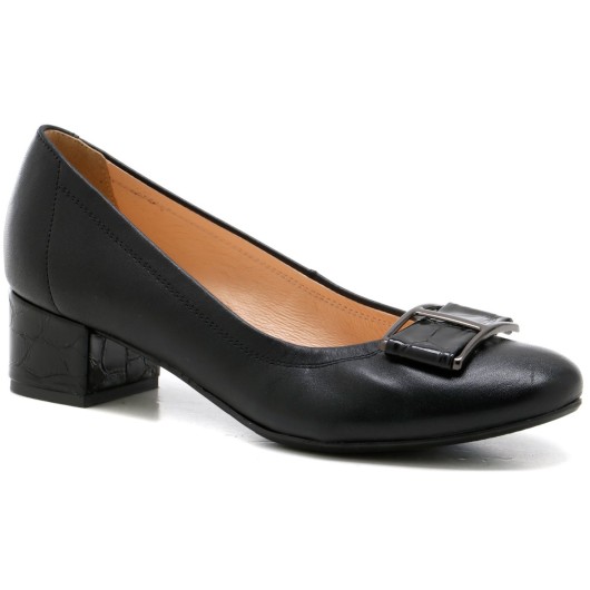 Półbuty damskie skórzane czarne na niskim obcasie z ozdobną klamrą