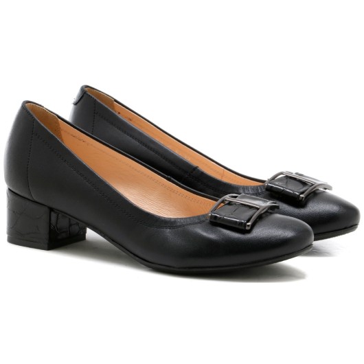 Półbuty damskie skórzane czarne na niskim obcasie z ozdobną klamrą