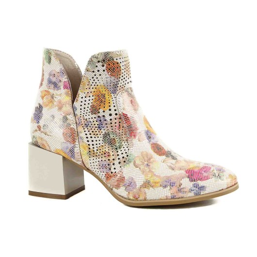 Botki ażurowe kwiatowe beżowe na obcasie M.Daszyński