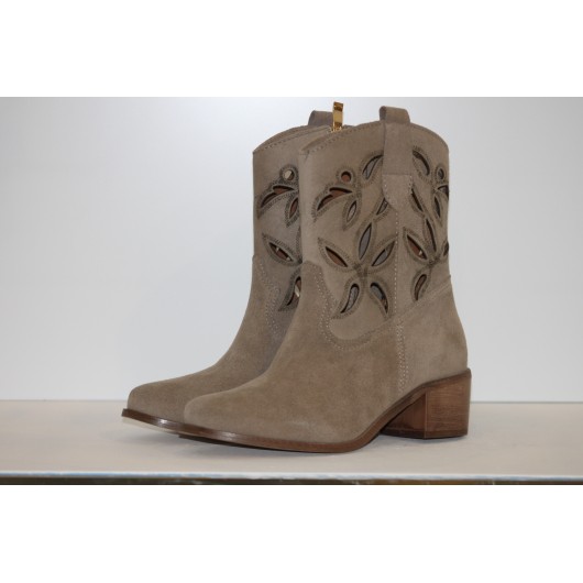 Botki damskie ażurowe Cappucino welur LEWSKI