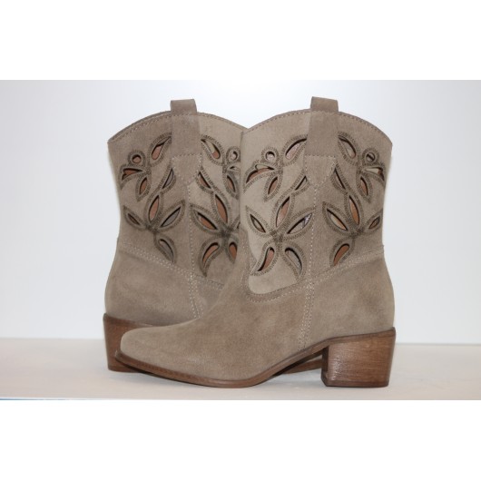 Botki damskie ażurowe Cappucino welur LEWSKI