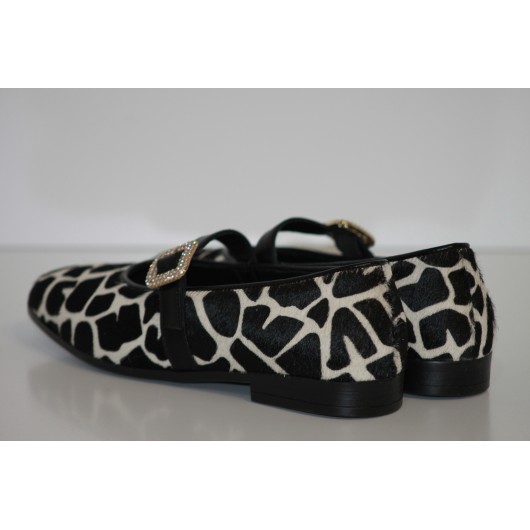 Baleriny skórzane CheBello biało-czarne z ozdobą