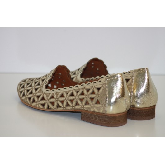 Mokasyny damskie skórzane ażurowe złote