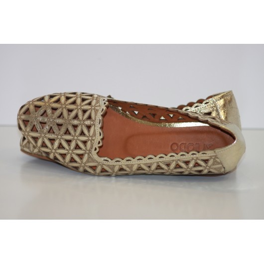 Mokasyny damskie skórzane ażurowe złote