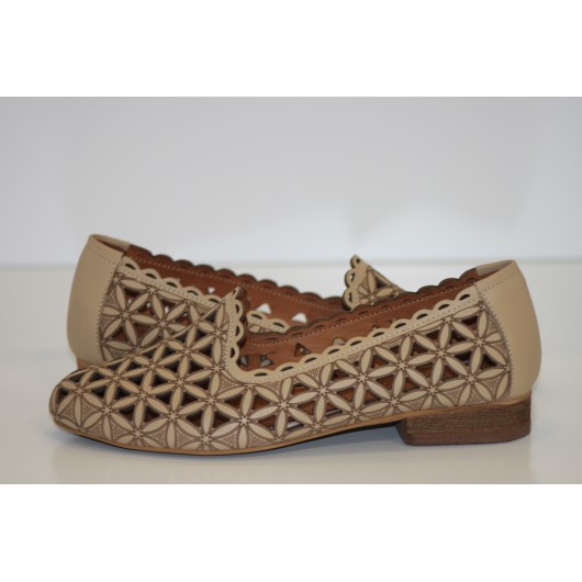 Mokasyny damskie ażurowe beżowe skóra