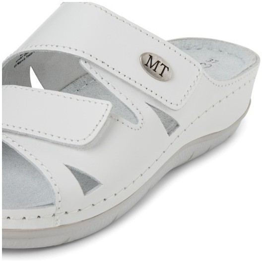 Białe klapki skórzane Marco Tozzi