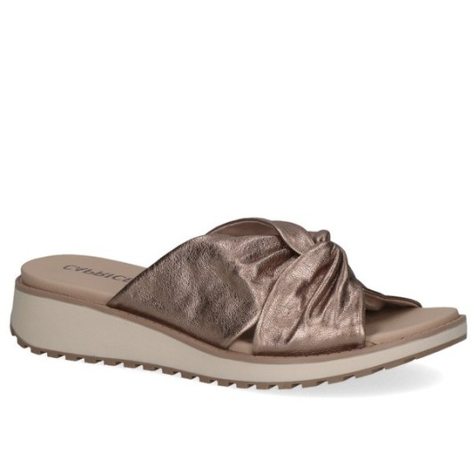 Klapki damskie na koturnie skórzane eleganckie Caprice taupe metallic