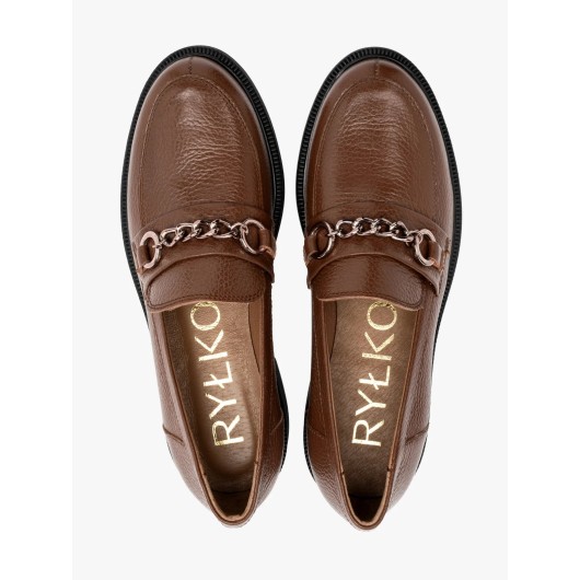 Brązowe skórzane mokasyny Ryłko ze złotym łańcuszkiem