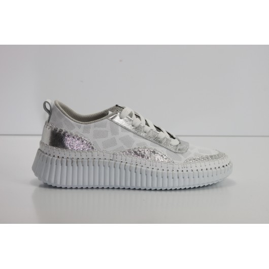 Buty sportowe Loretta Vitale białe bardzo lekkie