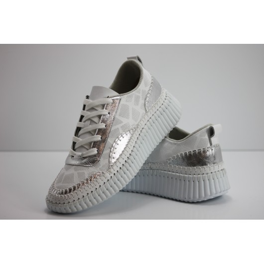 Buty sportowe Loretta Vitale białe bardzo lekkie