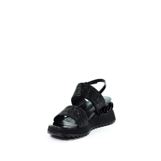 Damskie sandały czarne na koturnie GOE RR2N4255