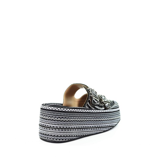 Damskie klapki czarne GOE RR2N4263