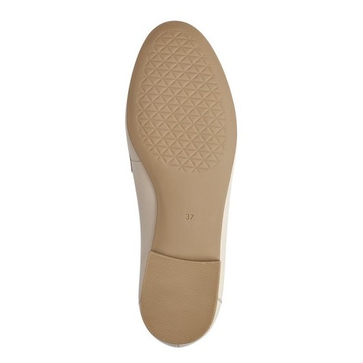 Wygodne mokasyny beżowe Marco Tozzi 2-24218-42
