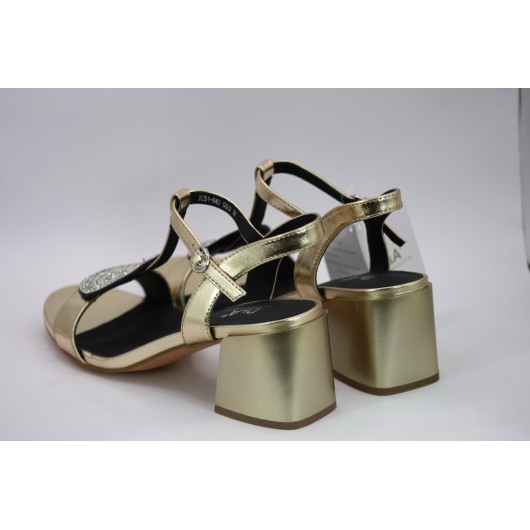 Sandałki damskie złote SBarski z piekną ozdobą skórzane