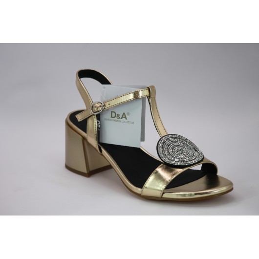 Sandałki damskie złote SBarski z piekną ozdobą skórzane