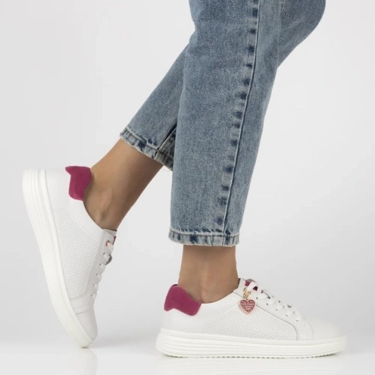 Skórzane sneakersy Filippo DP6860/25 WH FH białe