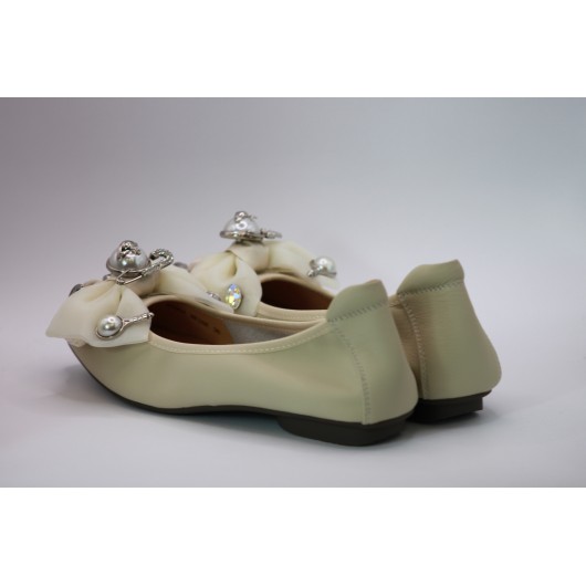 Loretta Vitale  Balerina skórzana beżowa z piękną ozdobą