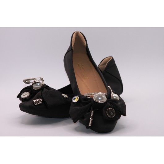 Loretta Vitale  Balerina skórzana z piękną ozdobą czarna