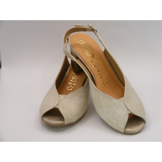Sandałki damskie skórzane beżowe Jaromin na słupku