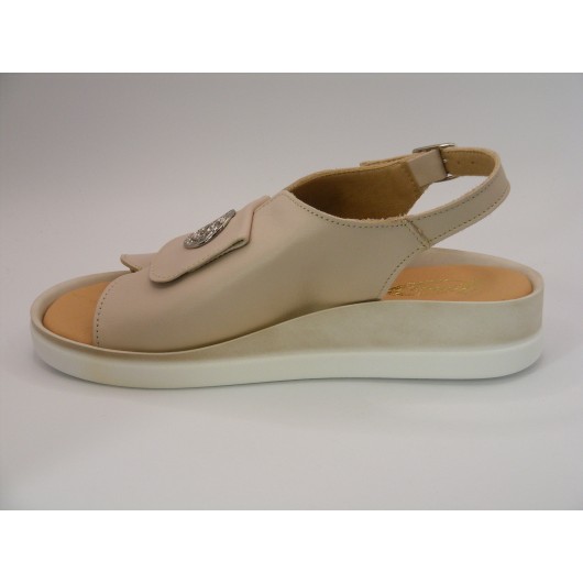 Eleganckie i wygodne sandałki damskie Jaromin skóra beżowe