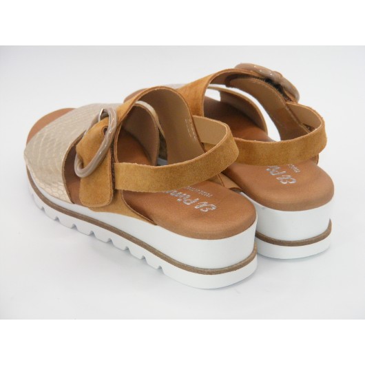 Sandałki damskie na niskiej koturnie El.Pimpi