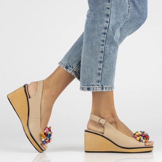 Skórzane sandały na koturnie Filippo DS6021/25 BE beżowe