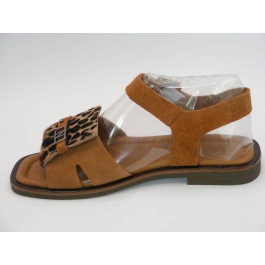 Zamszowe sandały Ravini brązowe z panterką – styl i wygoda na lato