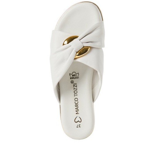 Białe klapki Marco Tozzi 2-27133-42 – lekkie, stylowe i wygodne