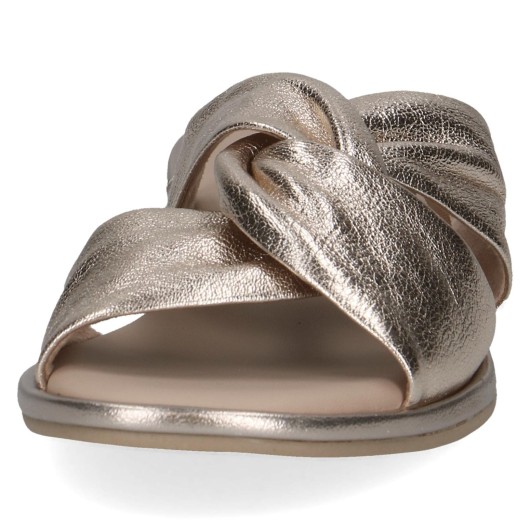 Złoty skórzany klapek Caprice 9-27100-42 – wygodny i elegancki na lato