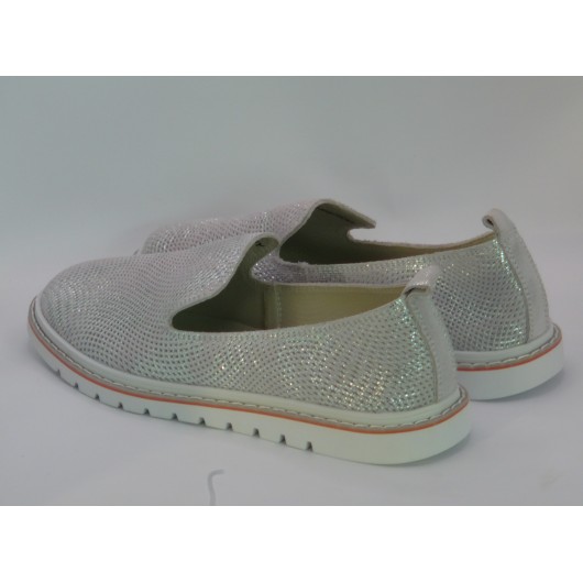 Skórzane półbuty damskie Tazani MP 1262 srebrne – wygoda i styl w jednym