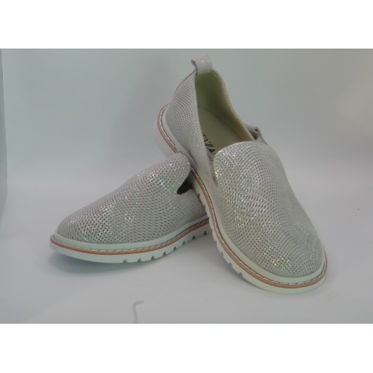 Skórzane półbuty damskie Tazani MP 1262 srebrne – wygoda i styl w jednym