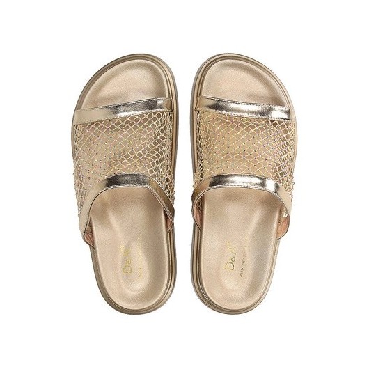 Złote klapki damskie D&A z siatką na platformie – modne, lekkie i przewiewne