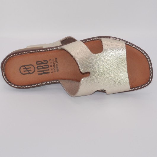 ✨ Klapki damskie skórzane złote HEE – hiszpański styl i komfort