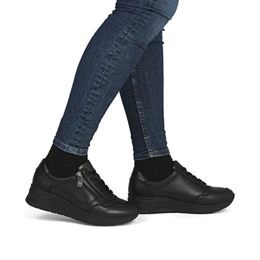 Rieker N9501-01 – czarne botki damskie z zamkiem i sznurowaniem