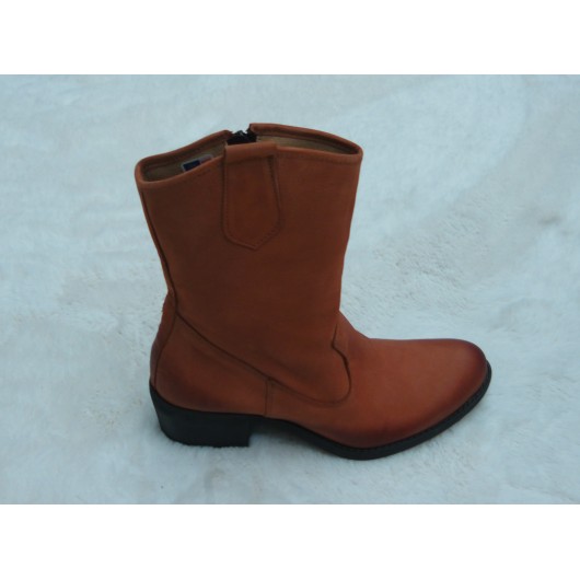 Brodacz – długie kowbojki brąz nubuk.