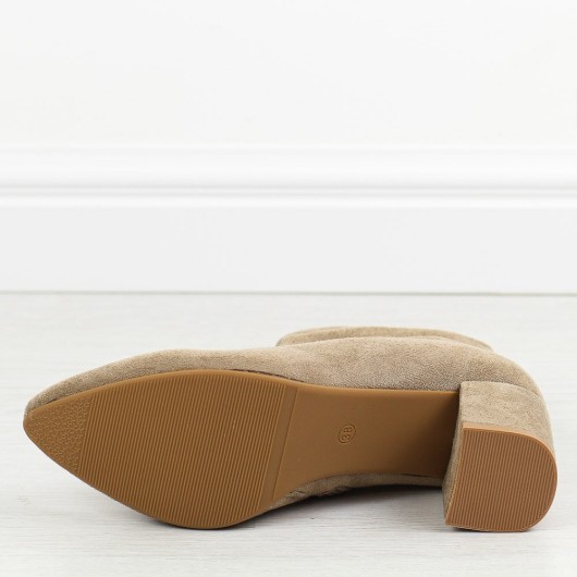 Beżowe zamszowe botki damskie na obcasie M.Daszyński 2263-13 – elegancja i wygoda