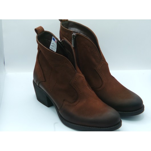 Skórzane czekoladowe kowbojki Brodacz – klasyka i komfort w jednym