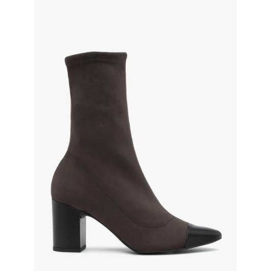 Brązowe elastyczne botki  rz czarnym noskiem