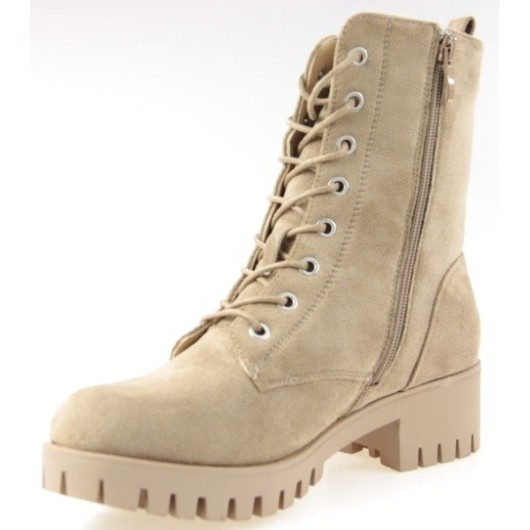 Beżowe wysokie zamszowe botki damskie na traperze M.Daszyński