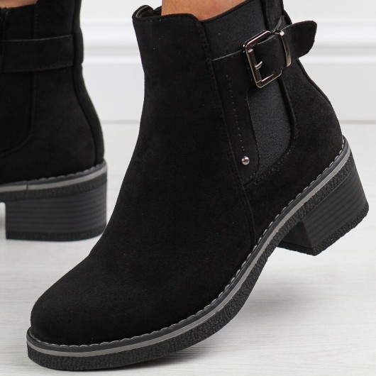 Czarne zamszowe botki damskie M.Daszyński 2459-2