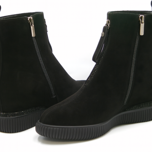 Damskie Zamszowe Botki z Ukrytym Koturnem ze Zdobieniami Loretta Vitale.